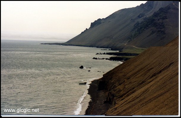 602x390 pixels (54K)