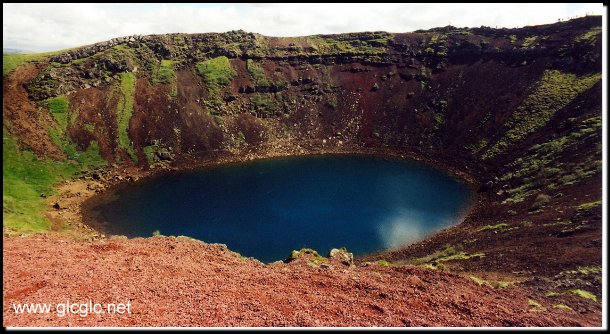 586x309 pixels (72K)