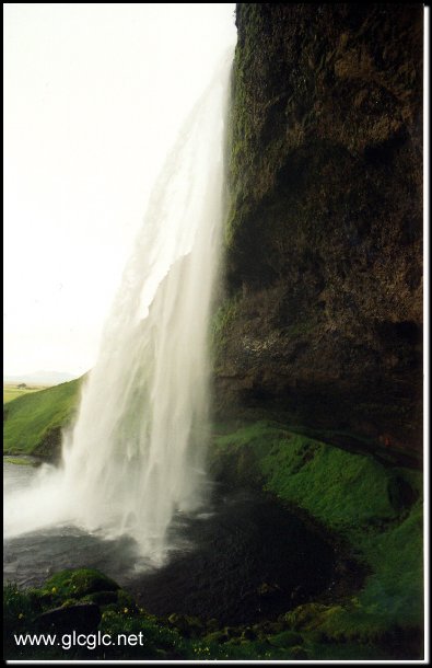 371x585 pixels (41K)