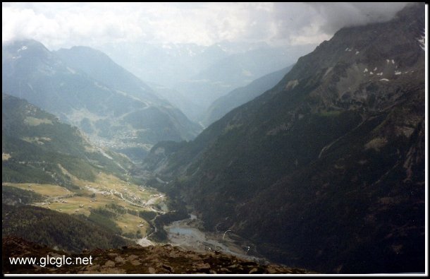 602x386 pixels (43K)