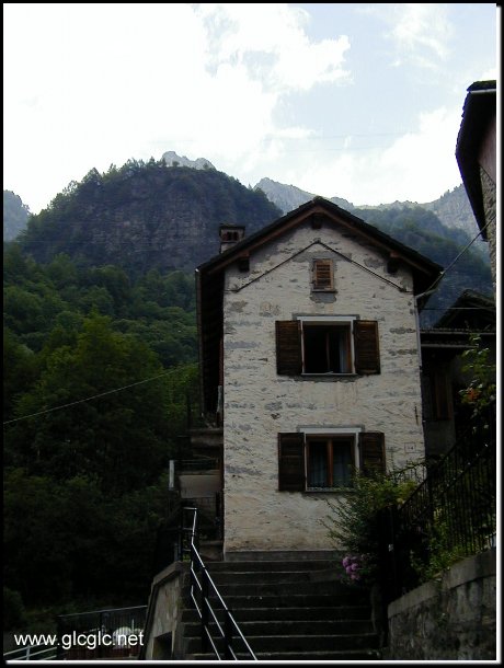 452x601 pixels (54K)